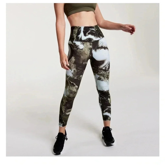 Calia by Carrie Underwood NWT Light Blue and Olive 7/8 Leggings - Picture 1 of 7